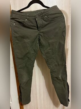 KUHL Inspiratr Ankle Zip pant (hiking) Olive Green